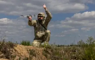 Розкриті технічні характеристики українського бойового дрона-трансформера Bulldog
