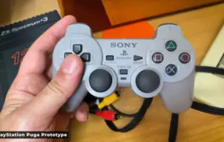 Sony розробила геймпад DualShock із вбудованою PlayStation 1