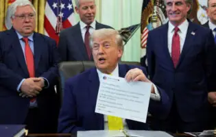 Найшвидший доступ до постів Трампа коштуватиме 0 000 на місяць