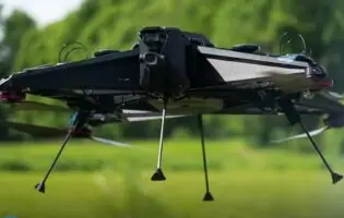 Американський стартап тестує тисячі дизайнів дронів кожного дня