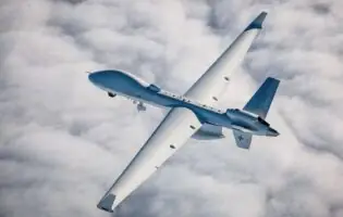 США створили безпілотник, що здатний діяти на висоті 12 км